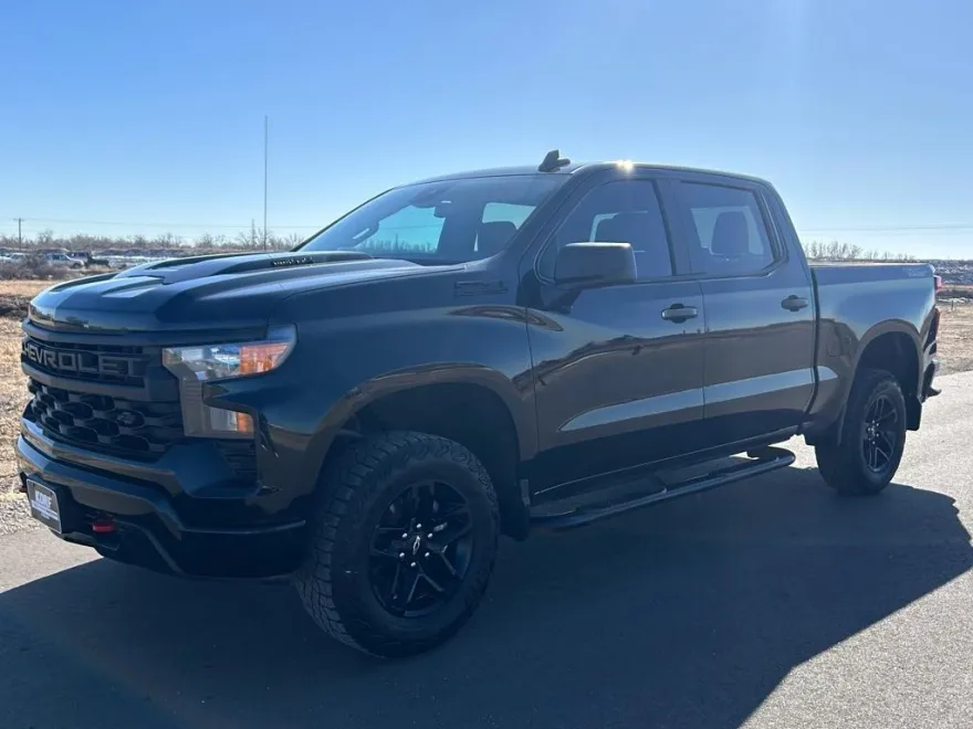 2024 Chevrolet Silverado 1500 Custom Trail Boss photo 1
