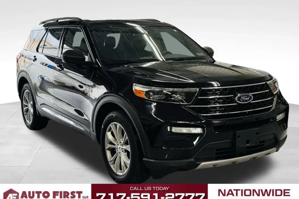 2020 Ford Explorer XLT photo 1