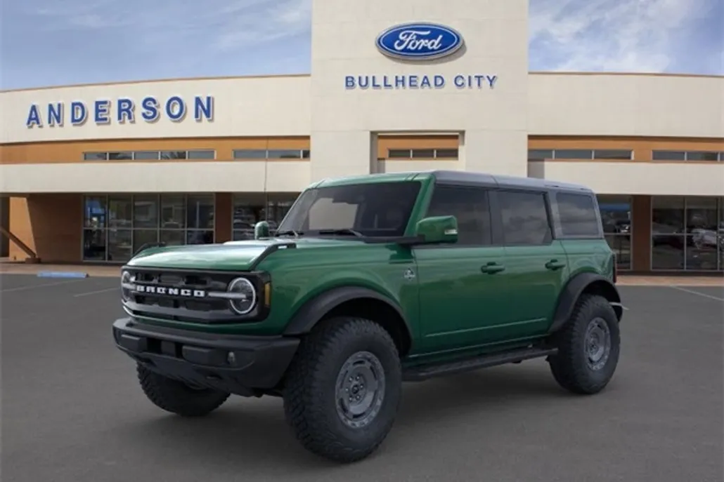 2024 Ford Bronco Outer Banks photo 1