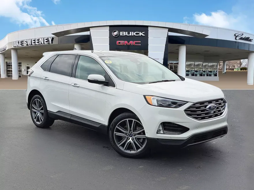 2021 Ford Edge Titanium photo 1