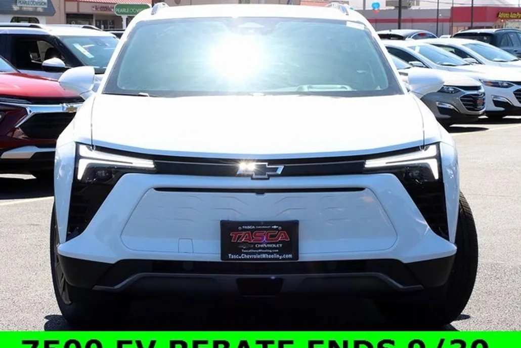 2025 Chevrolet Blazer EV photo 1