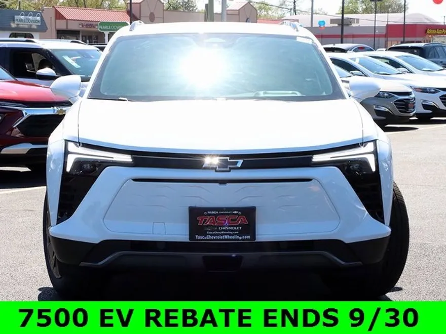 2025 Chevrolet Blazer EV photo 1
