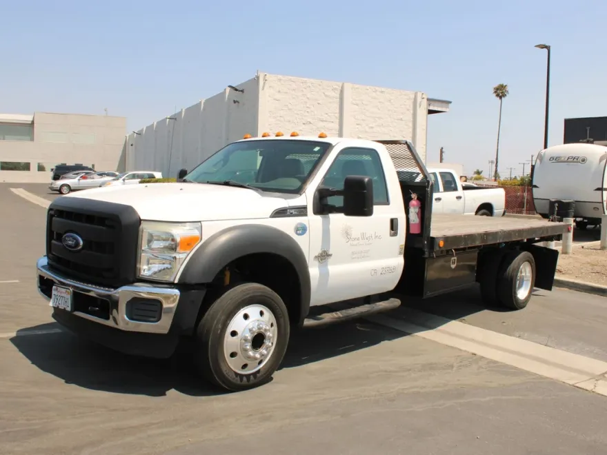 2012 Ford F-550 photo 1