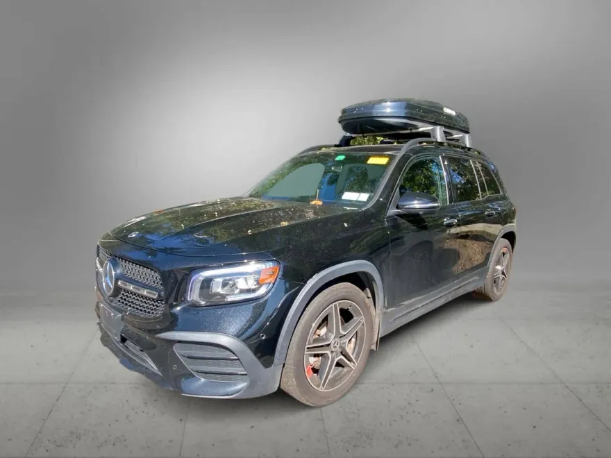 2023 Mercedes Benz GLB 250 4MATIC photo 1