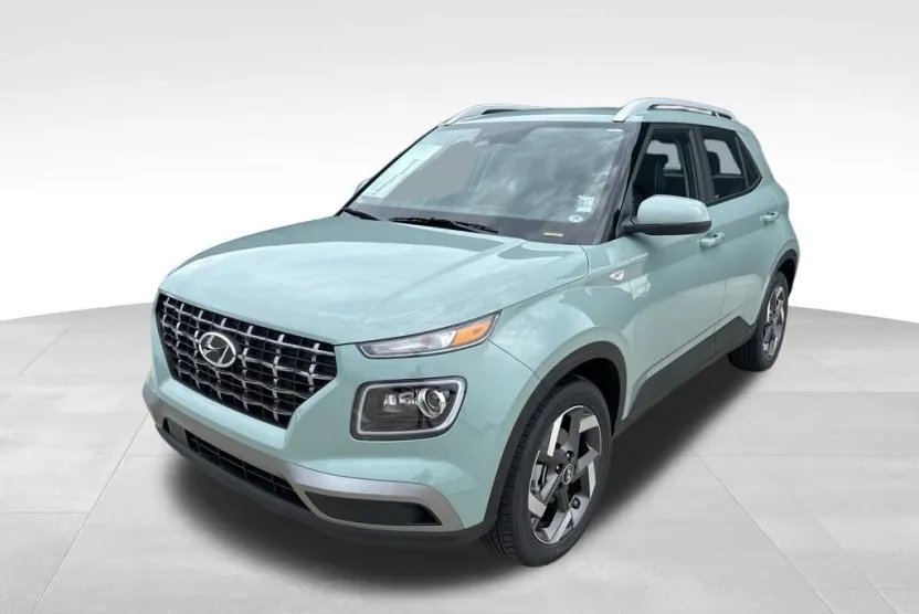 2025 Hyundai Venue Limited photo 1