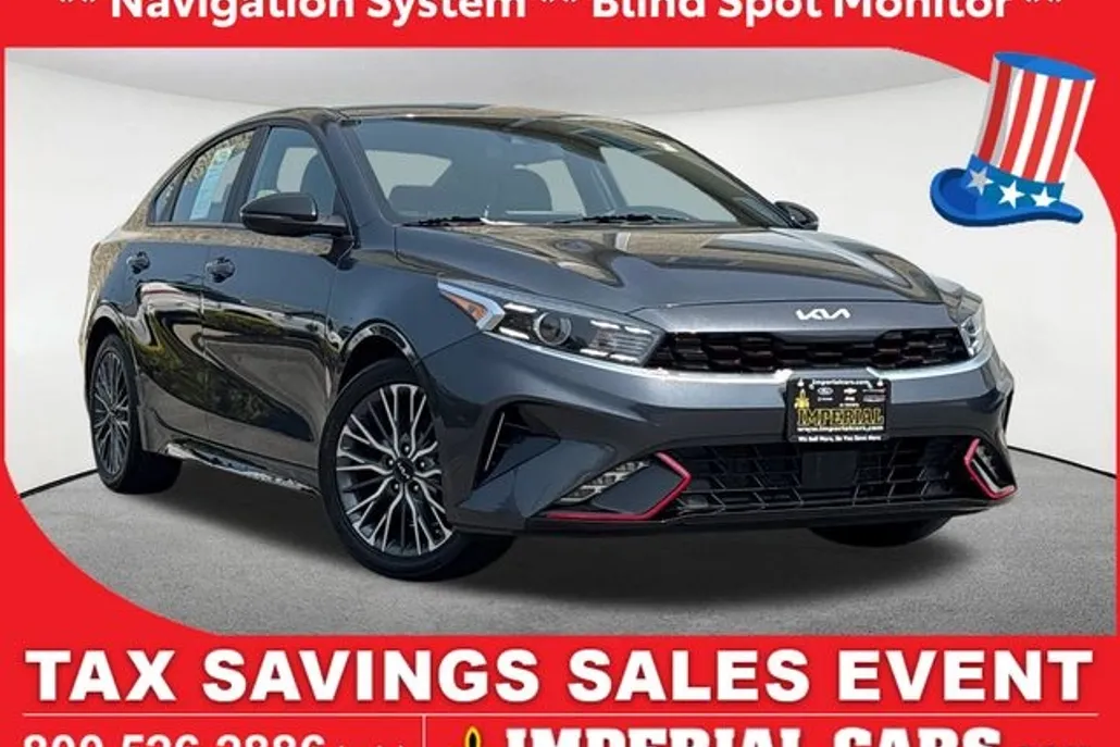 2023 Kia Forte GT-Line photo 1