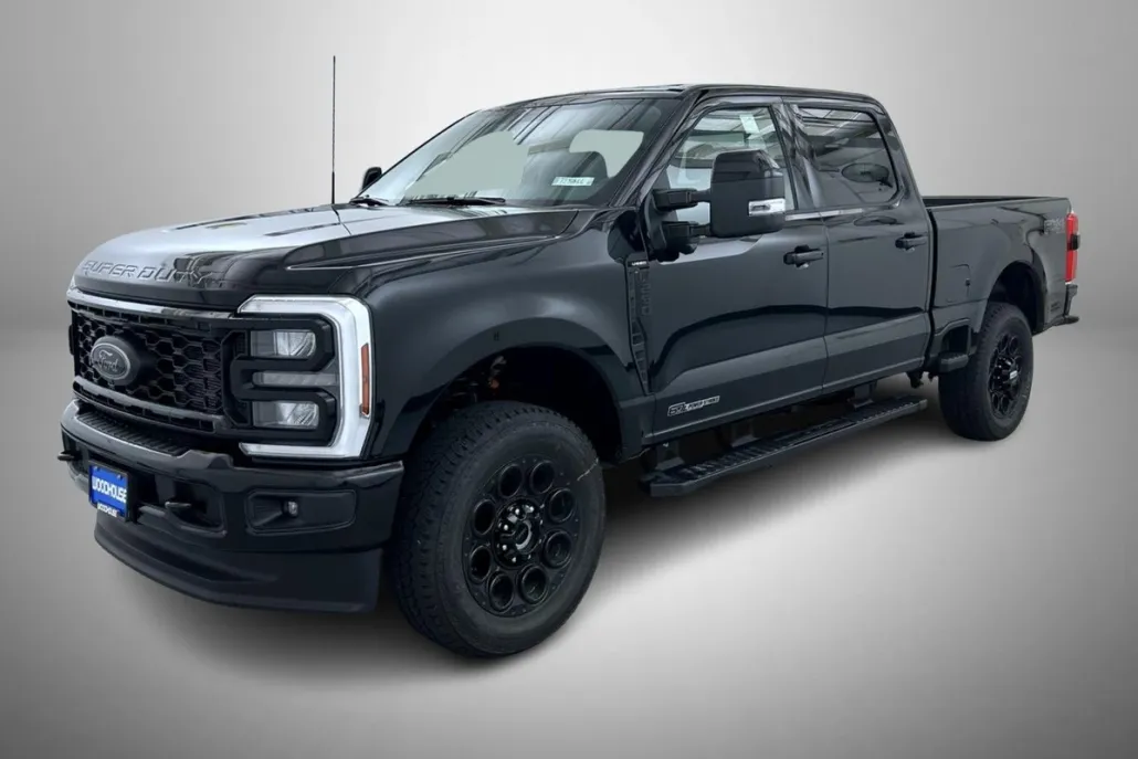 2025 Ford F-250 photo 1