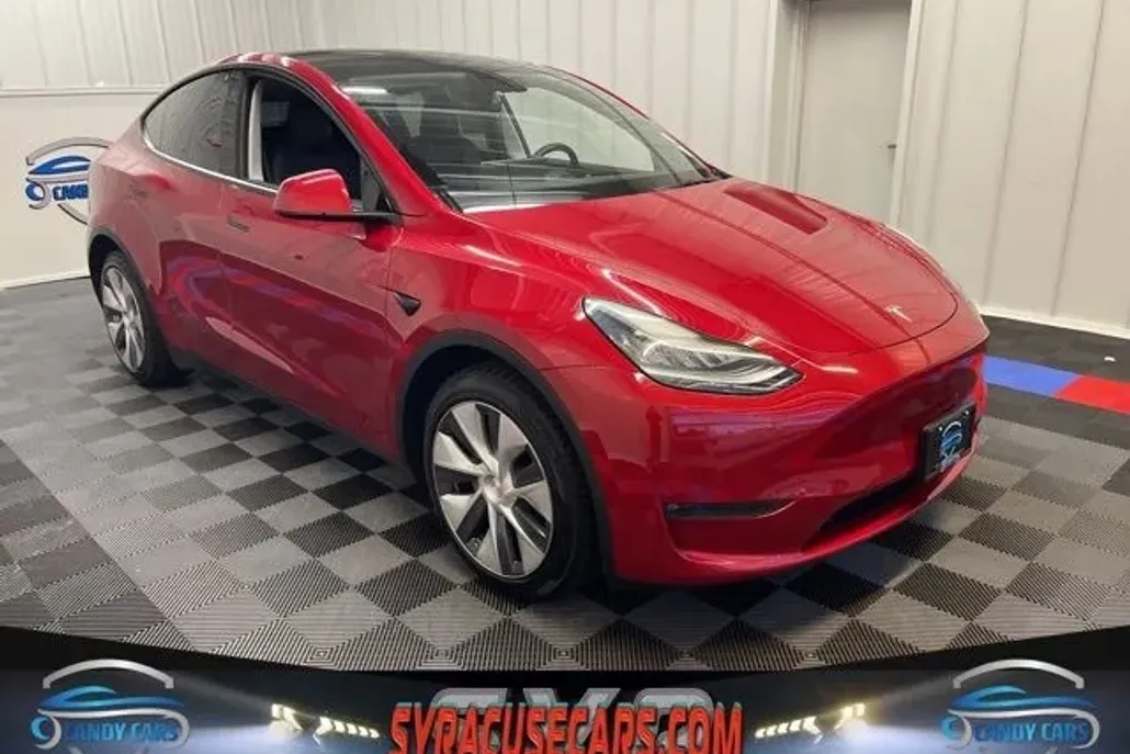 2021 Tesla Model Y Long Range photo 1