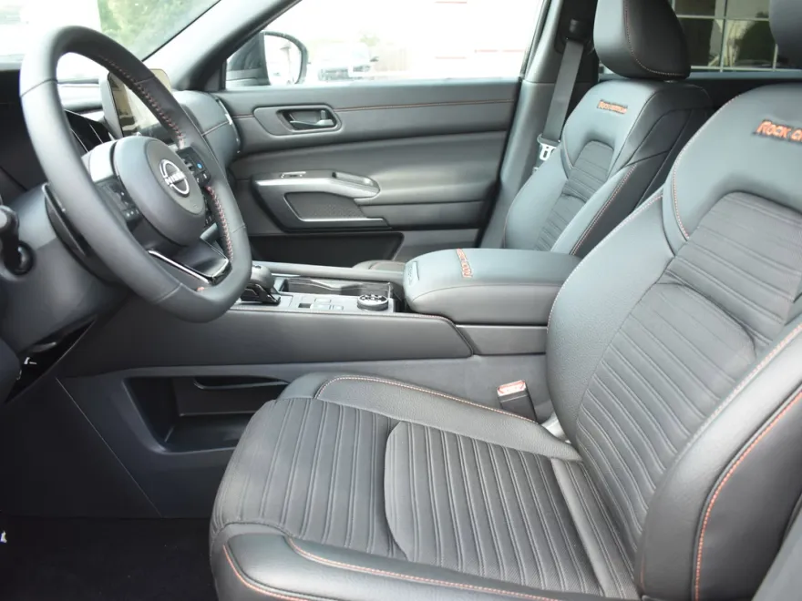 2025 Nissan Pathfinder Rock Creek photo 1