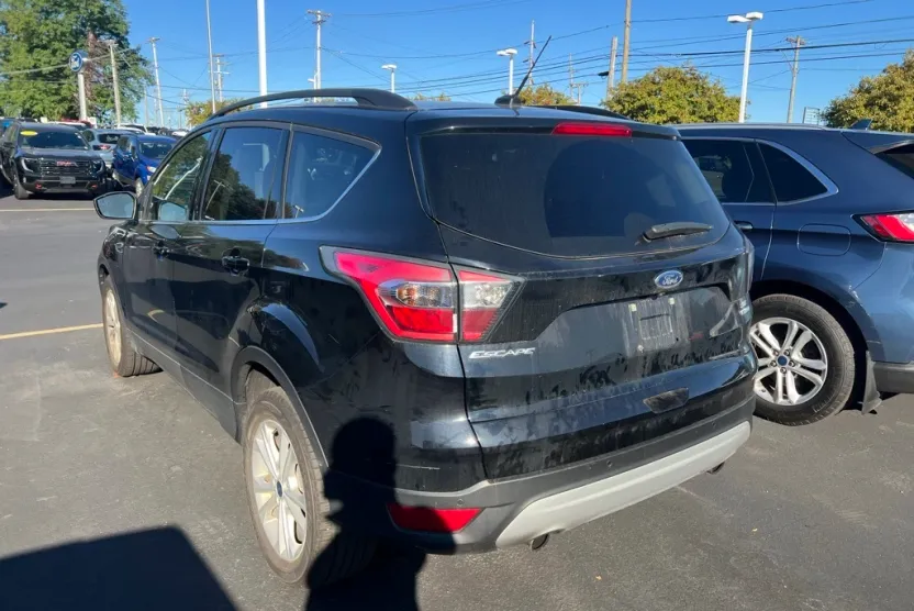 2017 Ford Escape SE photo 1