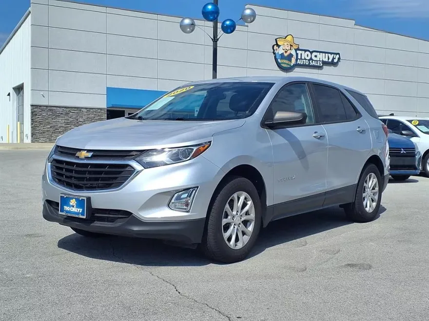 2020 Chevrolet Equinox LT photo 1