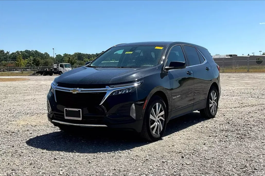 2022 Chevrolet Equinox LT photo 1