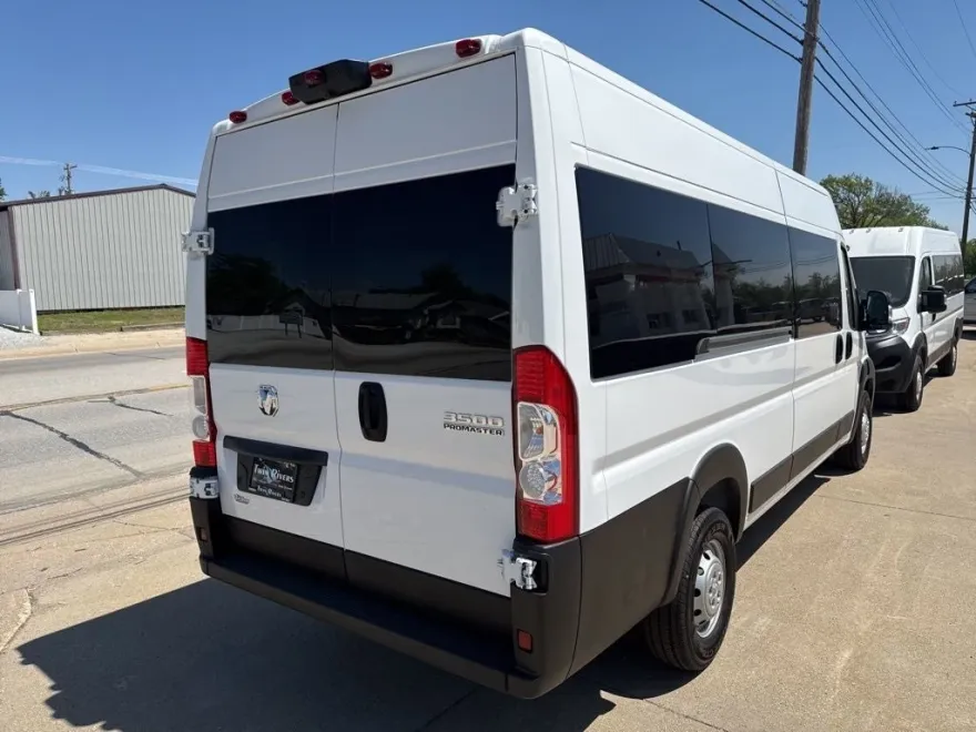 2023 Ram ProMaster 3500 Window Van photo 1