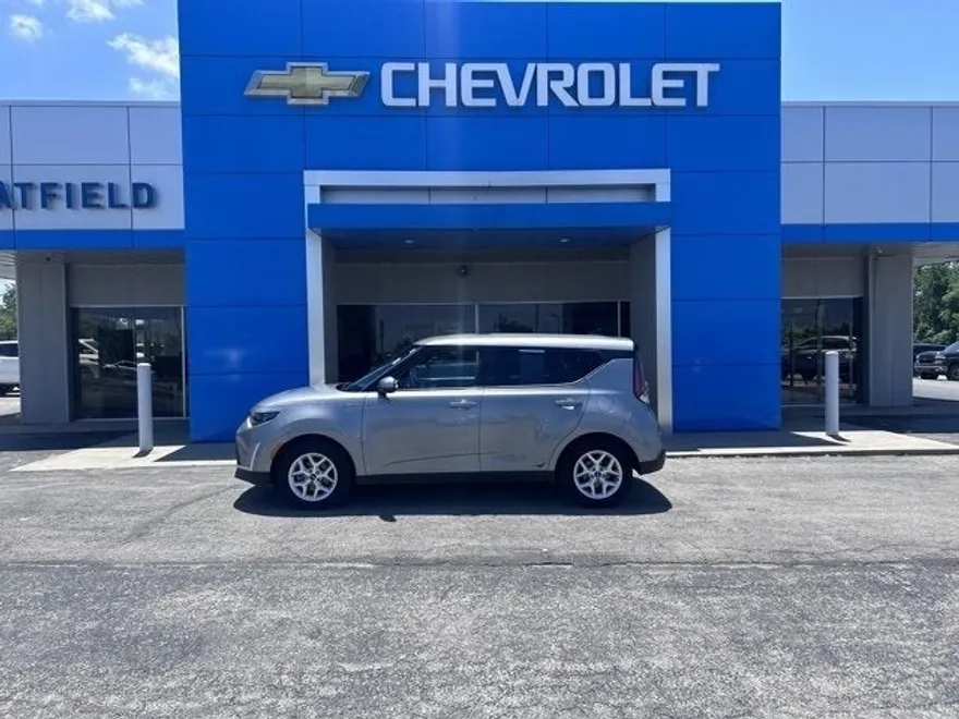 2023 Kia Soul LX photo 1