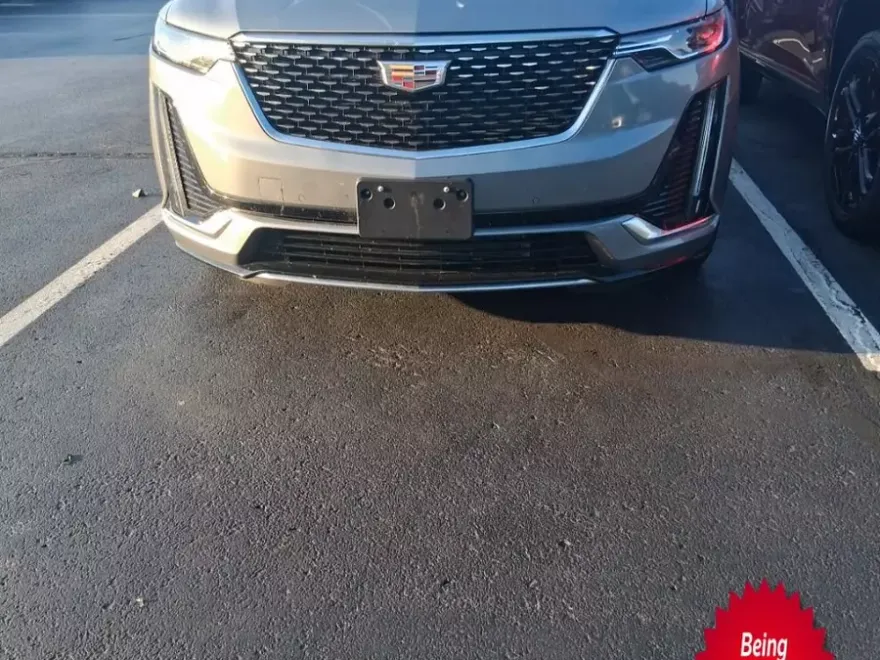 2024 Cadillac XT6 Premium Luxury photo 1