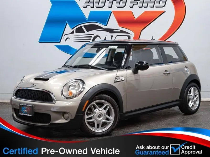 2009 Mini Cooper Hardtop 2 Door photo 1