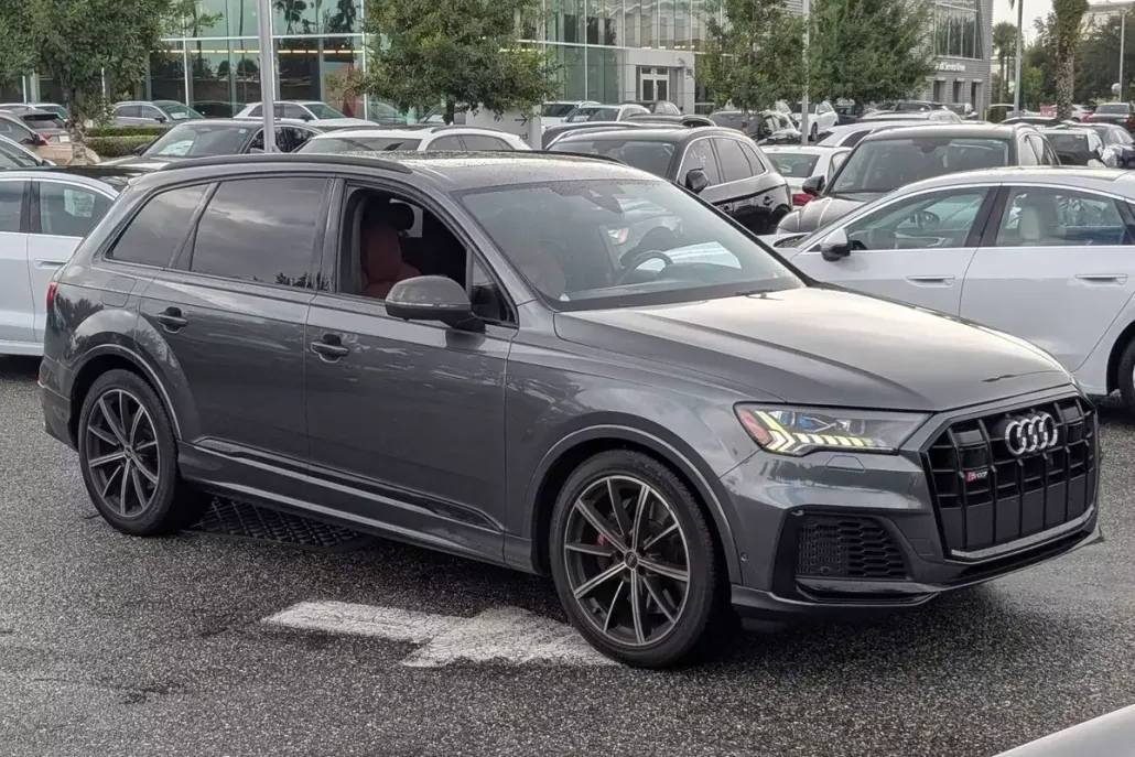 2021 Audi SQ7 Prestige photo 1
