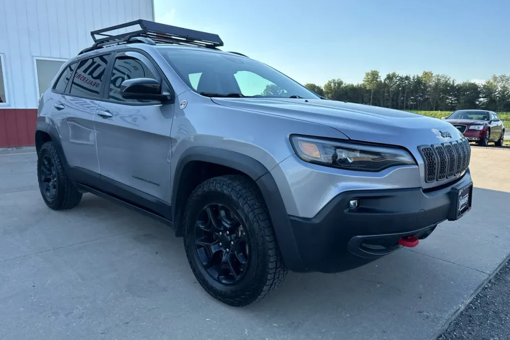 2022 Jeep Cherokee Trailhawk photo 1