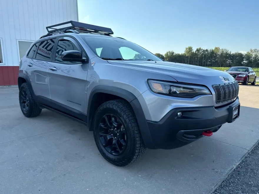 2022 Jeep Cherokee Trailhawk photo 1