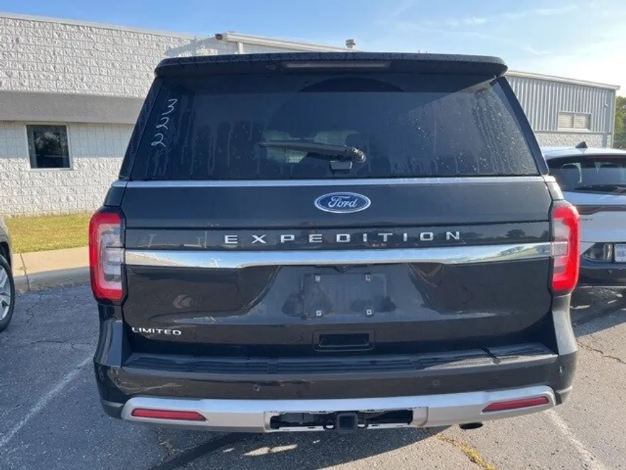 2023 Ford Expedition Limited photo 1