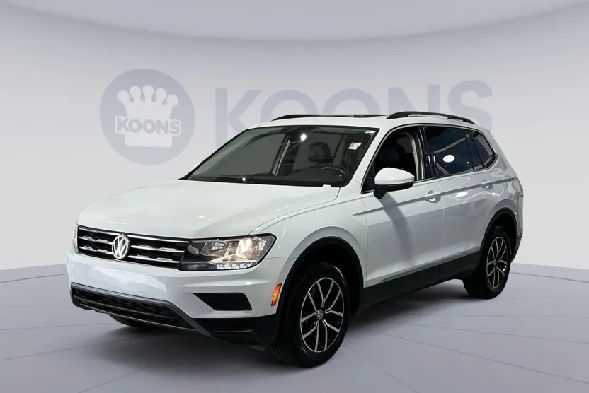 2021 Volkswagen Tiguan SE photo 1