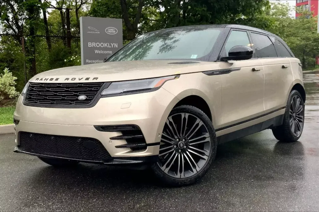 2026 Land Rover Range Rover SE photo 1