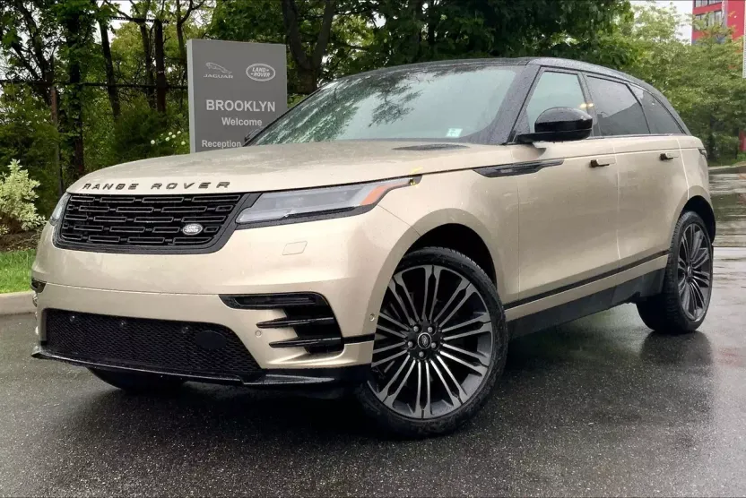 2026 Land Rover Range Rover SE photo 1