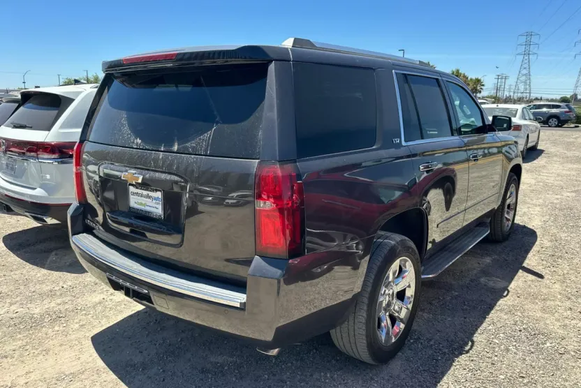 2015 Chevrolet Tahoe LTZ photo 1