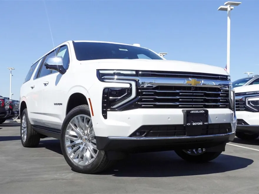 2025 Chevrolet Suburban Premier photo 1