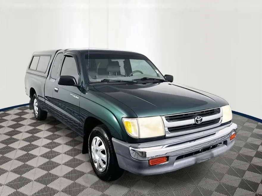 1999 Toyota Tacoma XtraCab photo 1