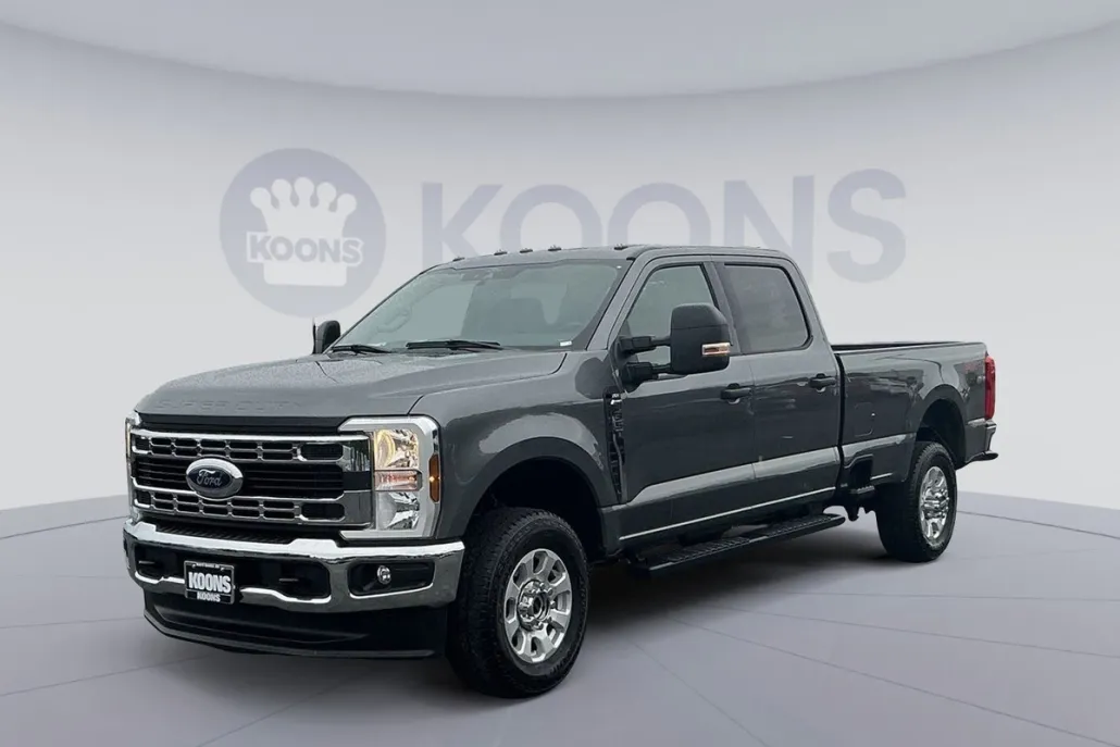 2024 Ford F-350 XLT photo 1
