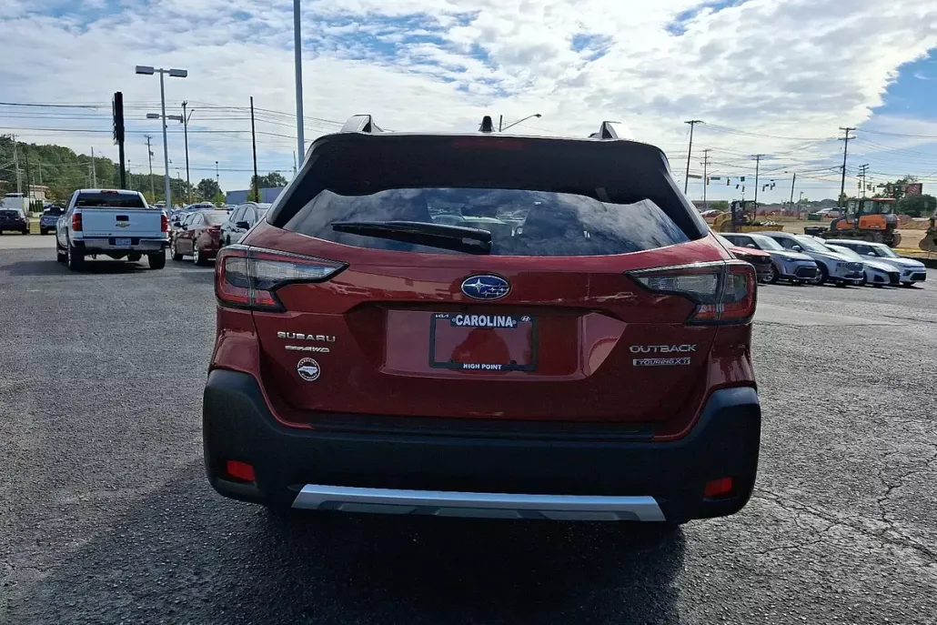 2025 Subaru Outback Touring XT photo 1