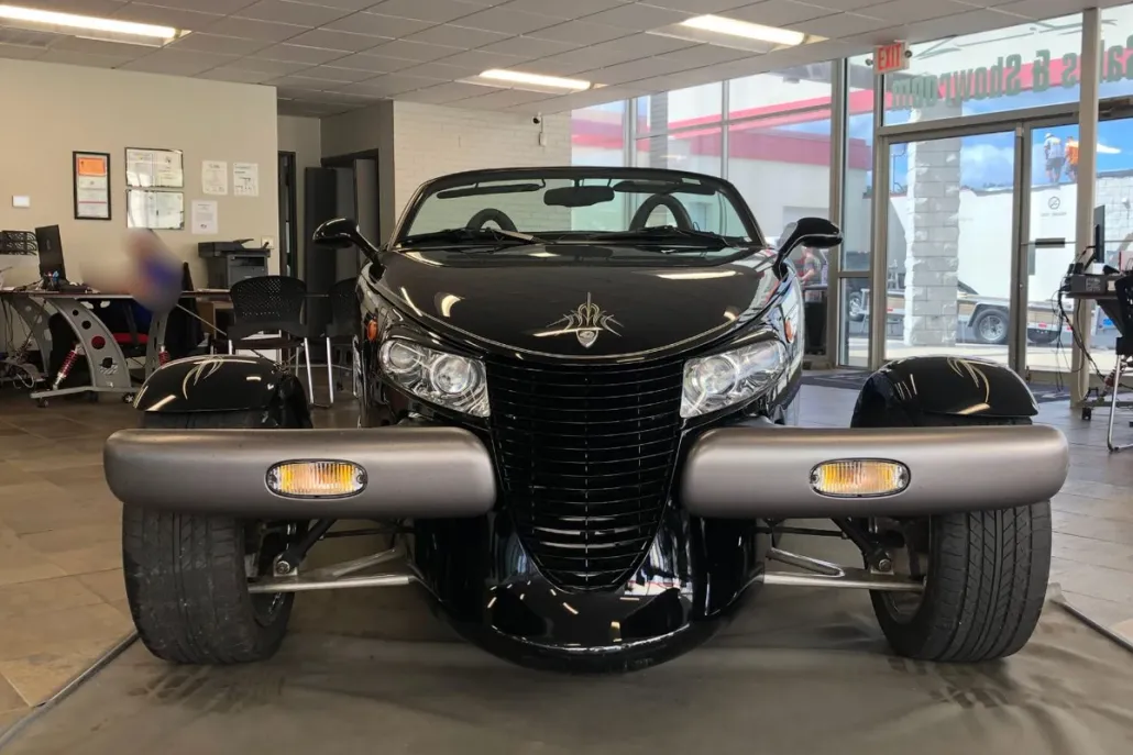 1999 Plymouth Prowler Base photo 1