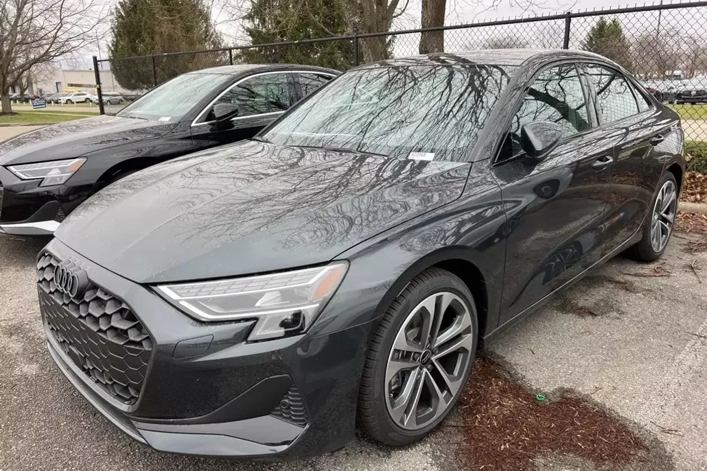 2025 Audi A3 2.0T Premium photo 1