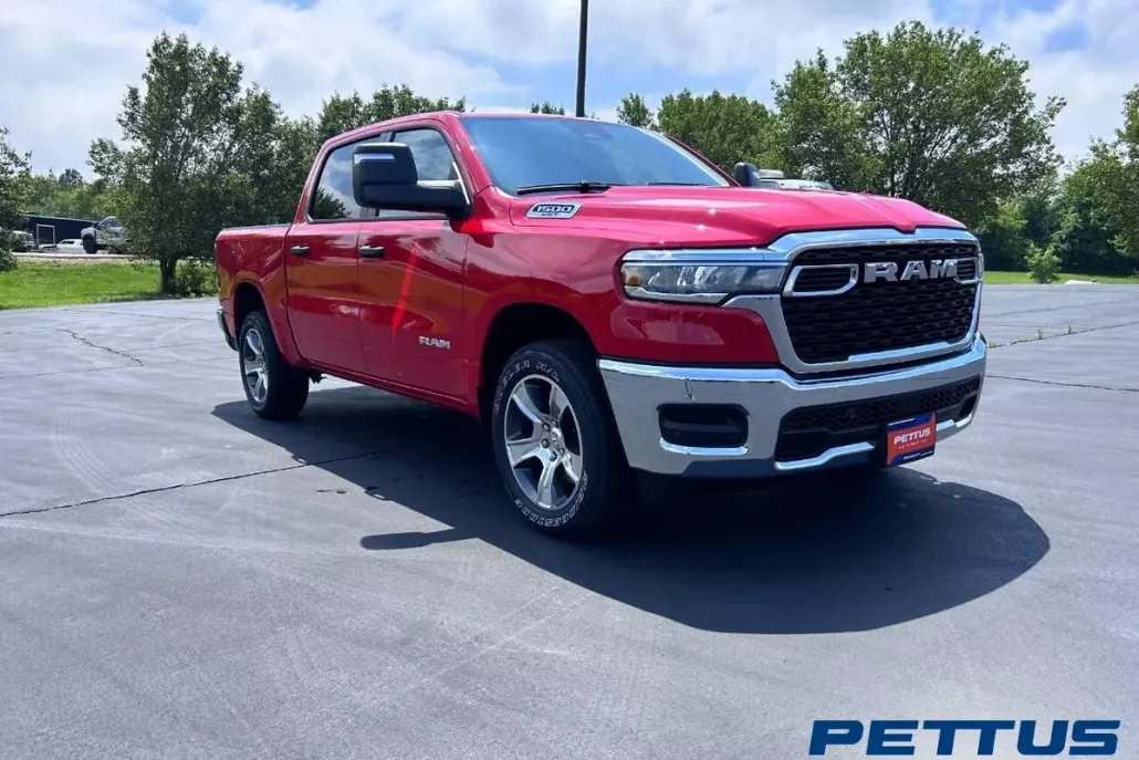2025 Ram 1500 Tradesman photo 1