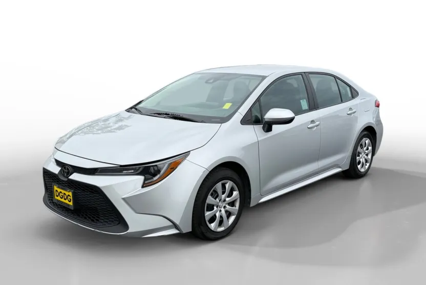 2022 Toyota Corolla LE photo 1