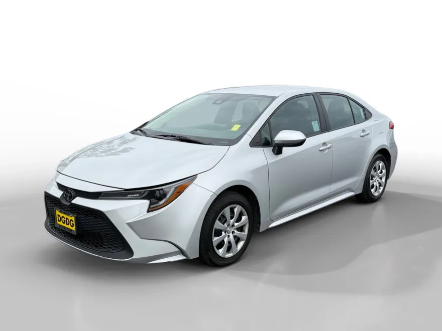 2022 Toyota Corolla LE photo 1