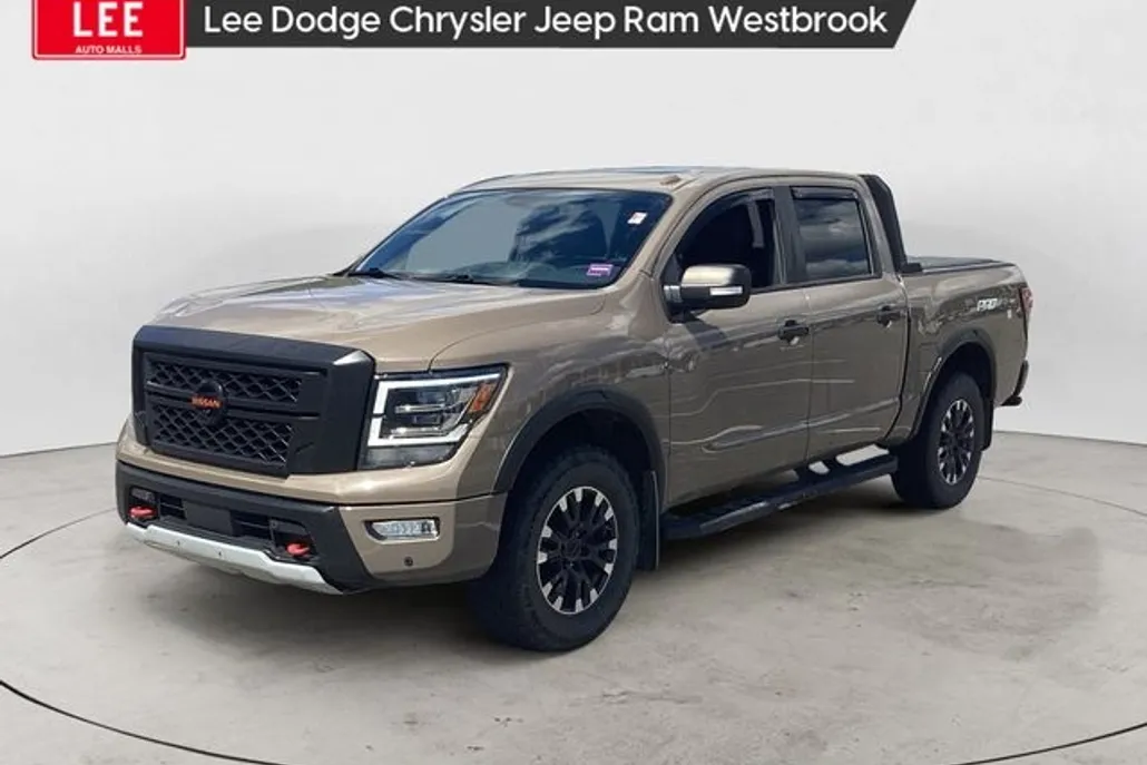 2021 Nissan Titan PRO-4X photo 1