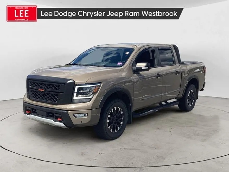 2021 Nissan Titan PRO-4X photo 1
