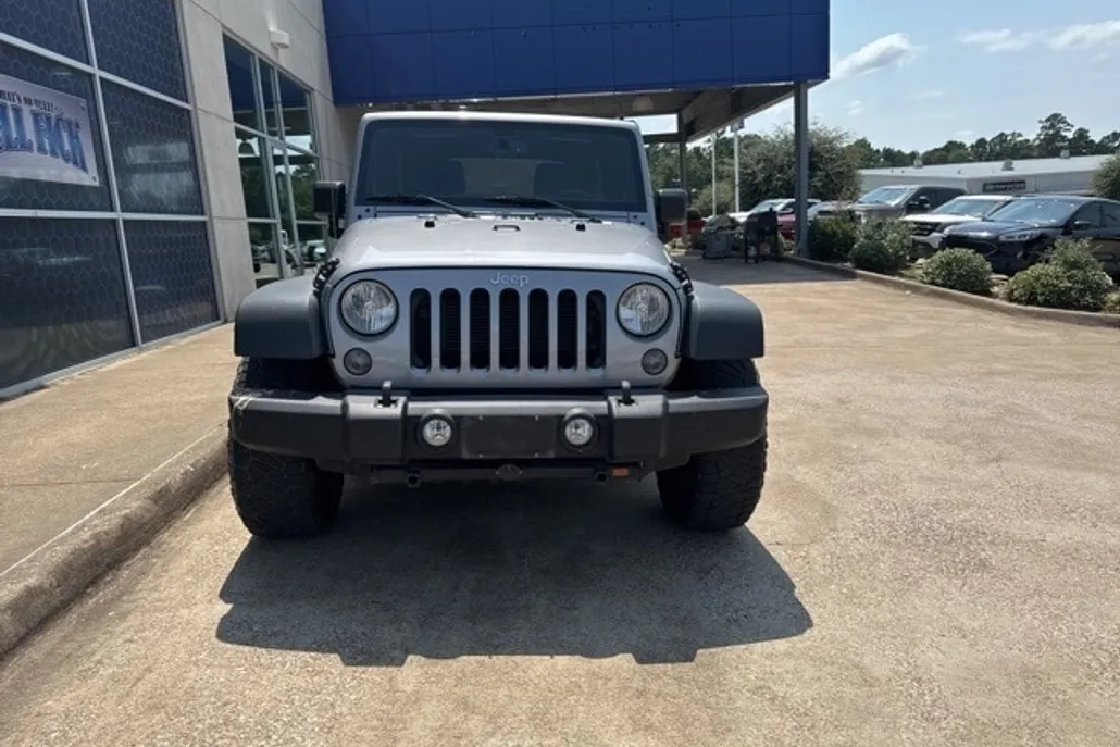 2015 Jeep Wrangler Unlimited Sport photo 1