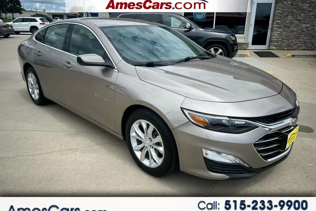 2022 Chevrolet Malibu 1LT photo 1