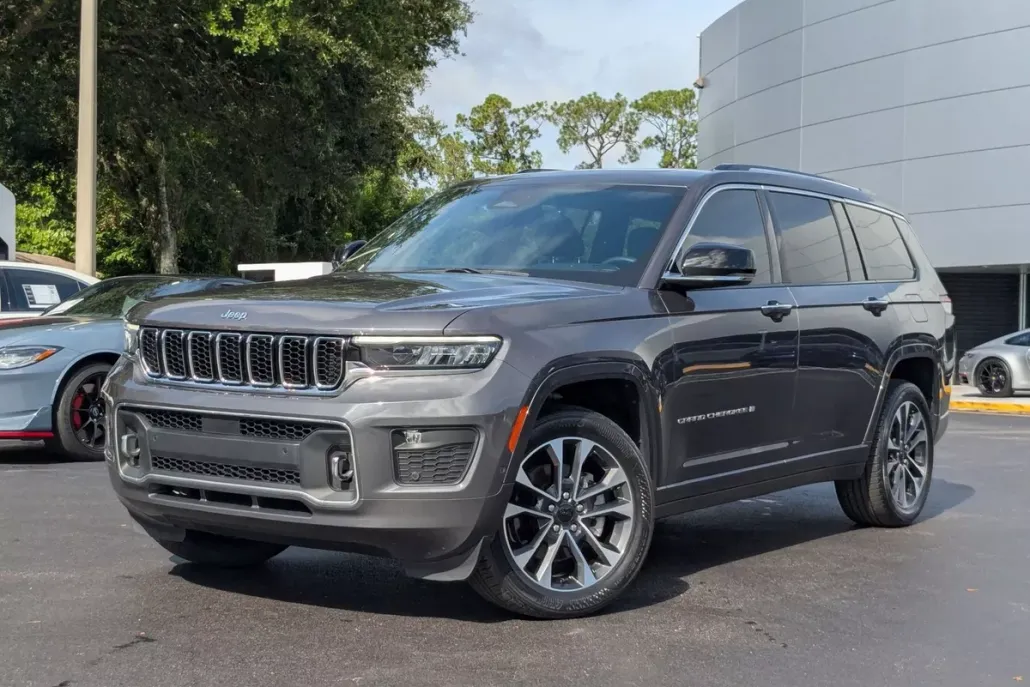 2022 Jeep Cherokee Overland photo 1