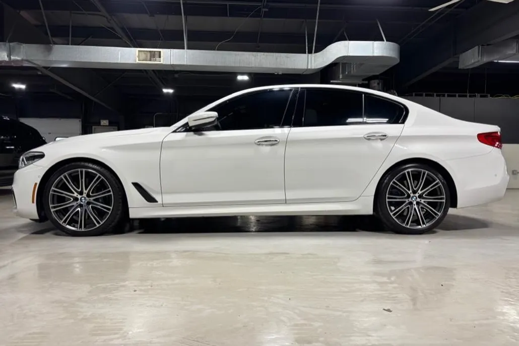 2017 Bmw 540i xDrive photo 1
