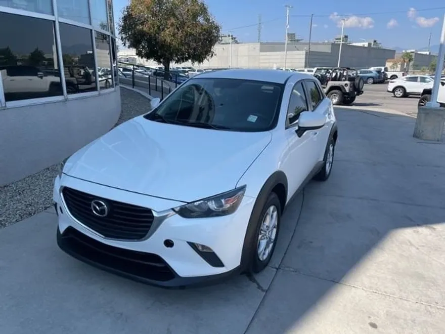 2017 Mazda CX-3 Sport photo 1