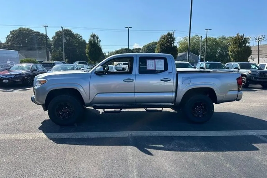 2023 Toyota Tacoma Double Cab photo 1