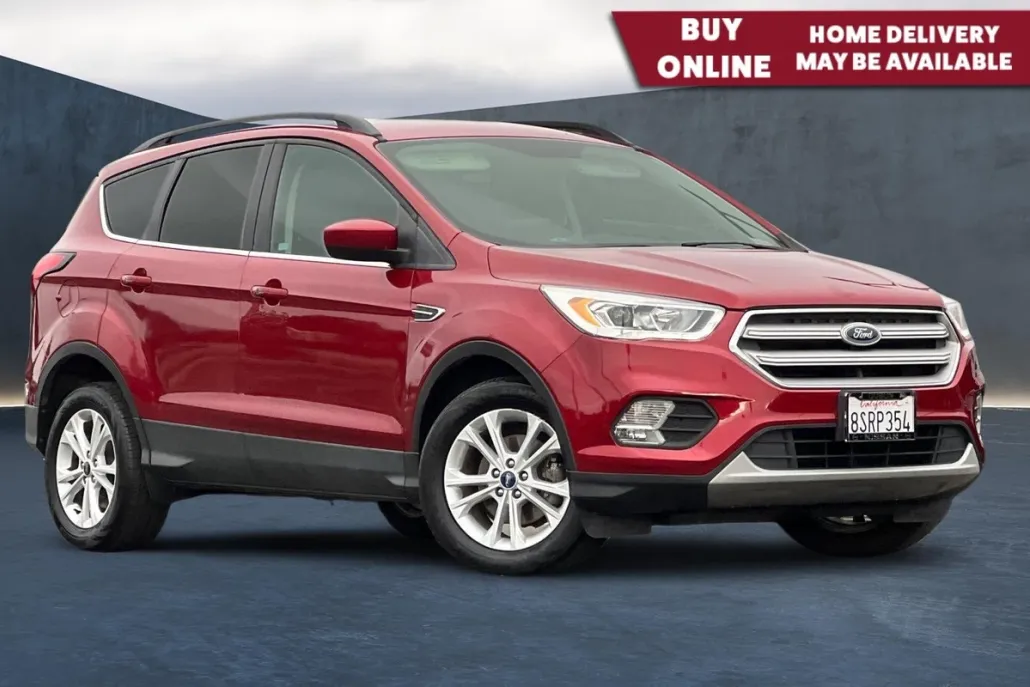 2019 Ford Escape SEL photo 1