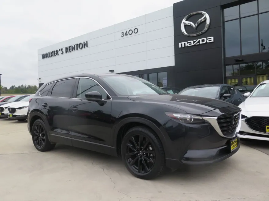 2023 Mazda CX-9 Touring photo 1