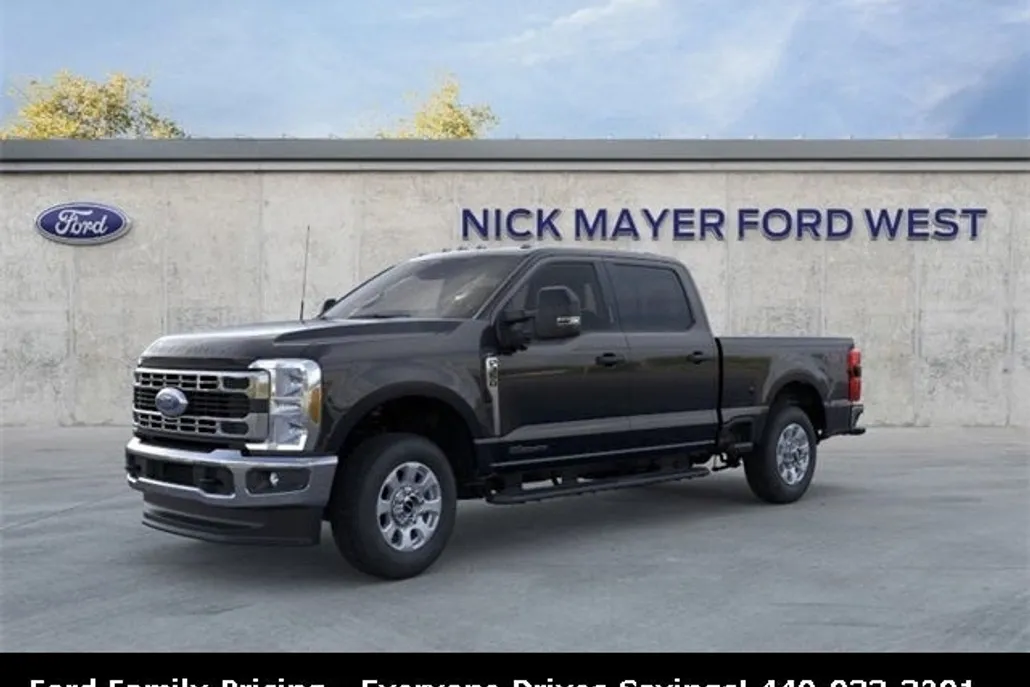 2025 Ford F-350 photo 1