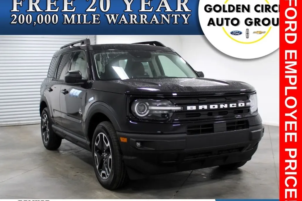 2024 Ford Bronco Sport Outer Banks photo 1