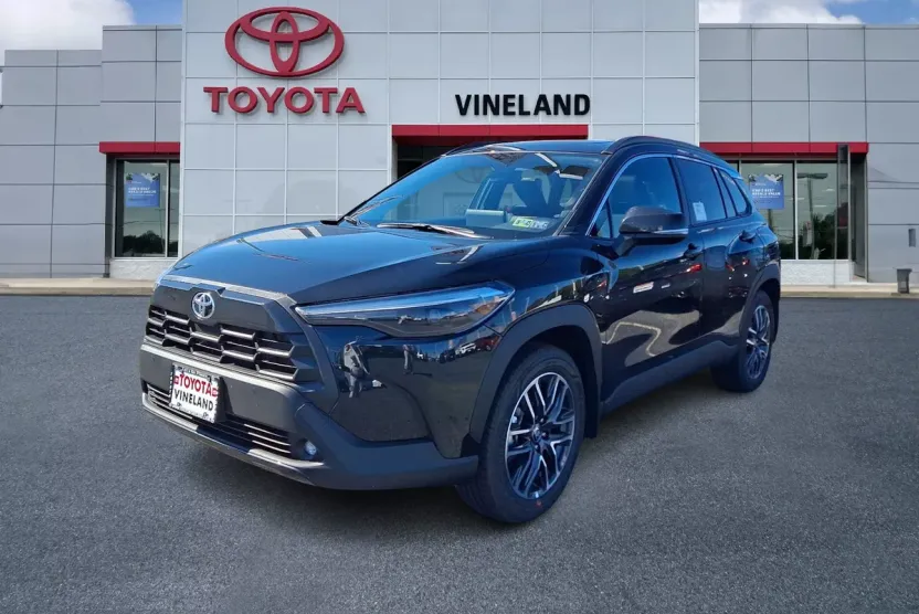 2026 Toyota Corolla Cross XLE photo 1